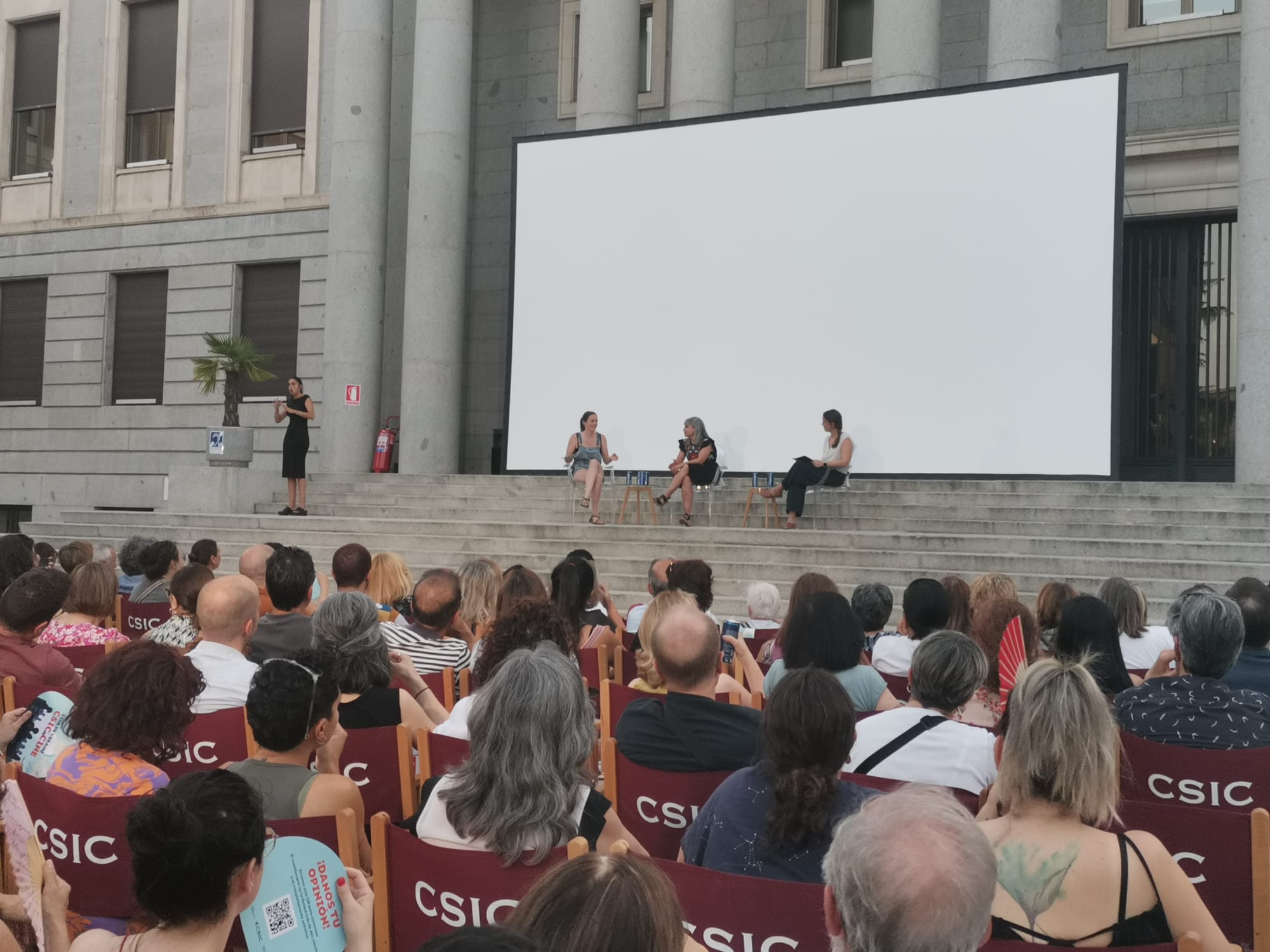 Petra Benyei (IEGD) participa en el coloquio previo de la proyección de 'Un amor' en el ciclo CSIC de cine 2024